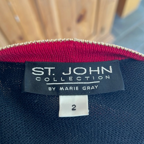 ST. John Blazer and Sleeveless Shell Set - Picture 6 of 6